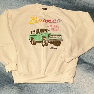 120. Ford Bronco cream  Sweatshirt with Graphic